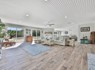 601 Valley Forge Rd N, Neptune Beach, FL 32266