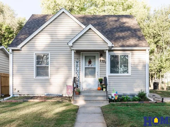 2709 N Cotner Blvd, Lincoln, NE 68507