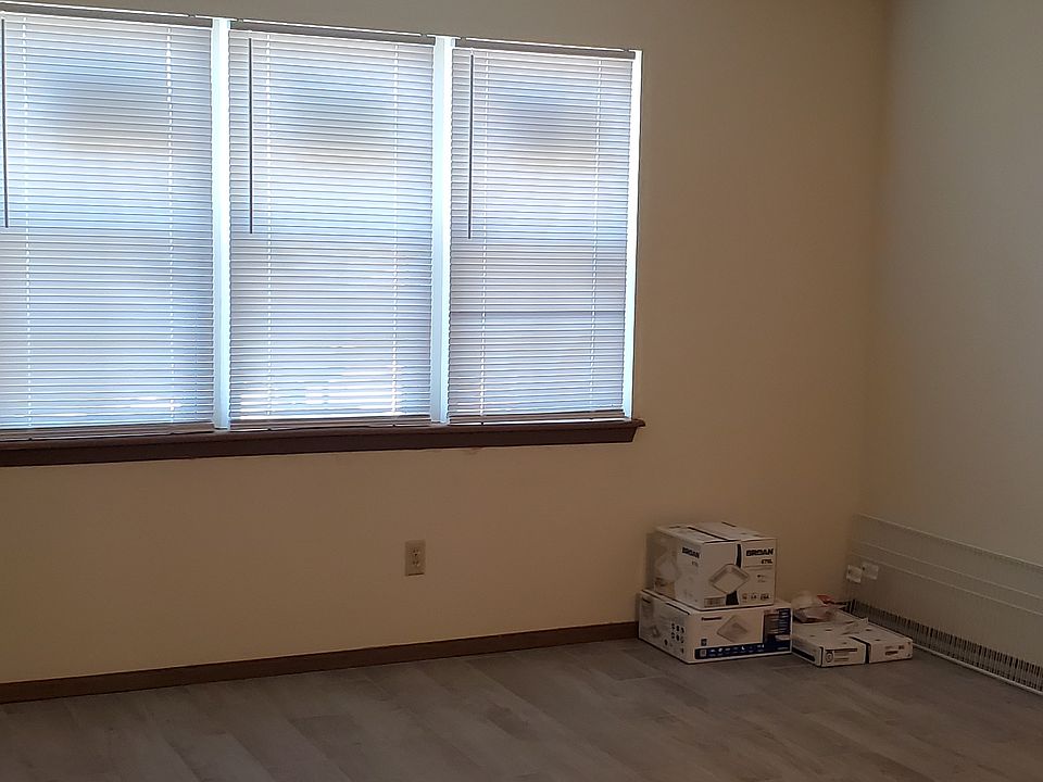 1st image of 14219 S Hickory Pl