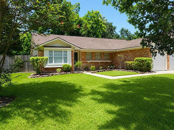 3rd image of 2016 Kingsway Dr