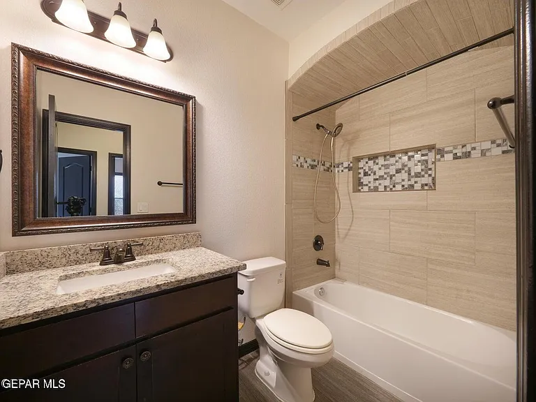 11629 Grotto Bay Ct — Photo 12