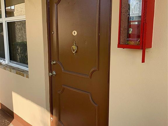 5th image of 8851 Sunrise Lakes Blvd APT 103