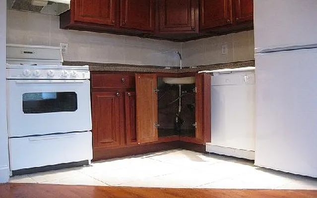 Rented by America Mecca Realty LLC | media 34