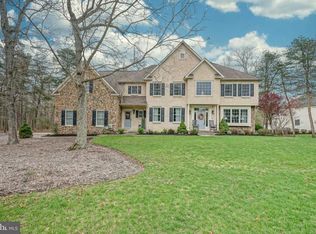2 Rams Gate Ct, Medford, NJ 08055