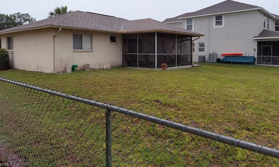 2nd image of 4634 Villa Capri Ln