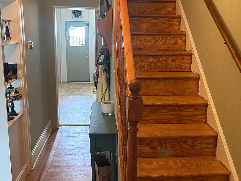 1215 Union Ave — Photo 4