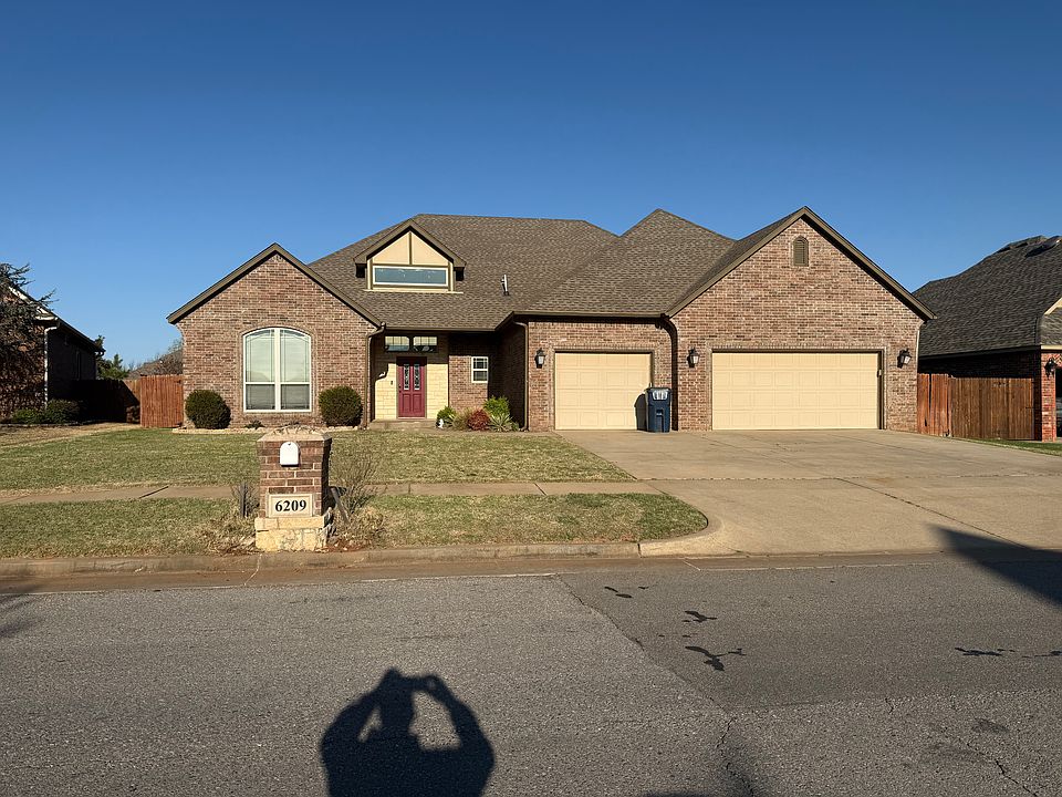 1st image of 6209 Bent Wood Dr