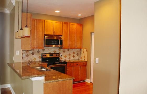 2nd image of 4207 S Dale Mabry Hwy Unit 12105