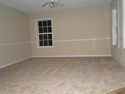 2nd image of 189 Wallin St