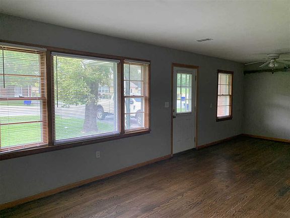 5th image of 1232 N Lee Dr