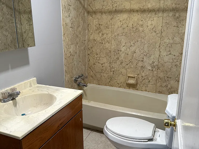 2515 S 66th St #2 — Photo 16