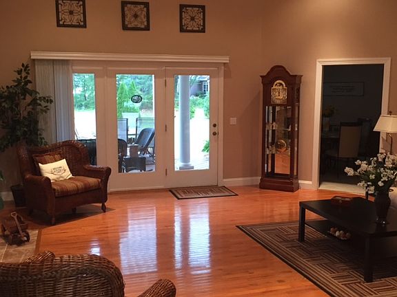 4th image of 105 Stingray Ct