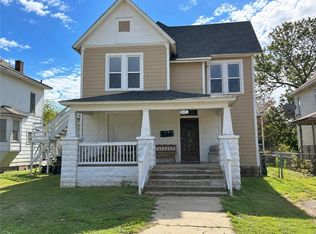 615 W 8th St, Coffeyville, KS 67337
