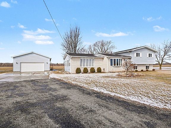 2nd image of 2419 N Tower Beach Rd