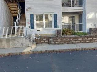 1423 Waterford Dr, Edison, NJ
