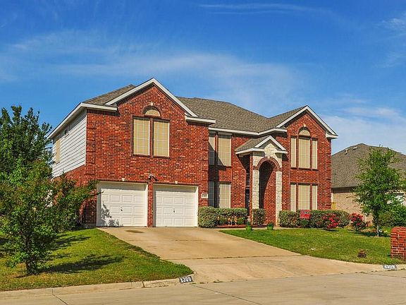 3rd image of 1309 Belleview Dr
