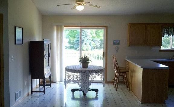 3rd image of 600 Stewart Ct