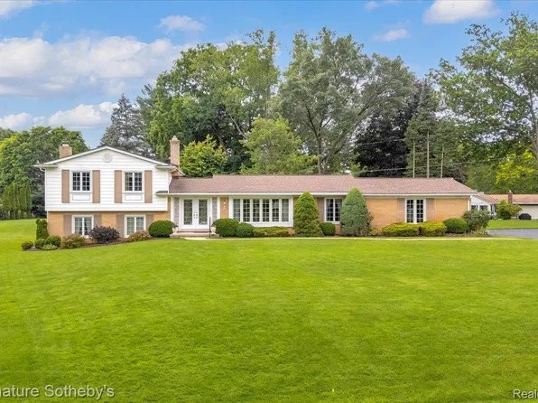 6851 Meath Hunt Cir, Troy, MI 48098