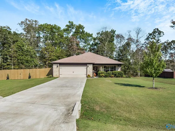 119 Breezy Brook Ln, Ardmore, AL 35739