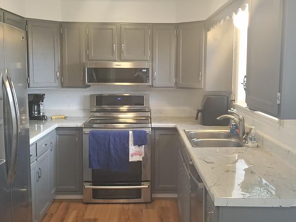 2nd image of 5060 Bunk House Ln