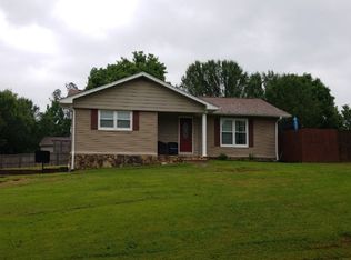 1122 Ridge Dr, Killen, AL 35645