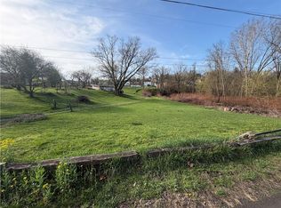 23 Hogsett Ln N, Uniontown, PA