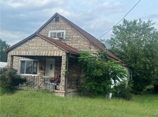 911 34th St, Vienna, WV 26105