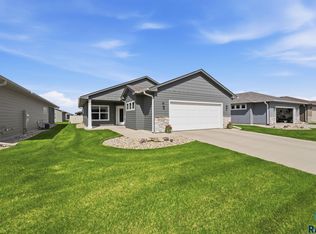 513 S Mary Gene Ave, Sioux Falls, SD 57106