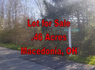 Pine Tree Dr, Macedonia, OH 44056