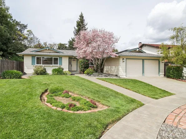 2657 Basswood Court, Napa, CA 94558