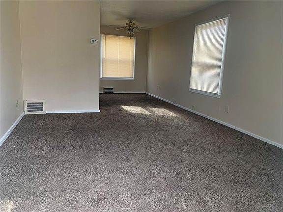 3rd image of 1449 Sulzer Ave