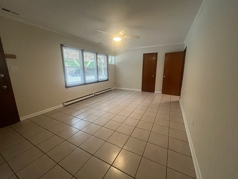 5 Howell St #5 — Photo 2