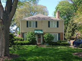 640 S Beverly Ln, Arlington Heights, IL