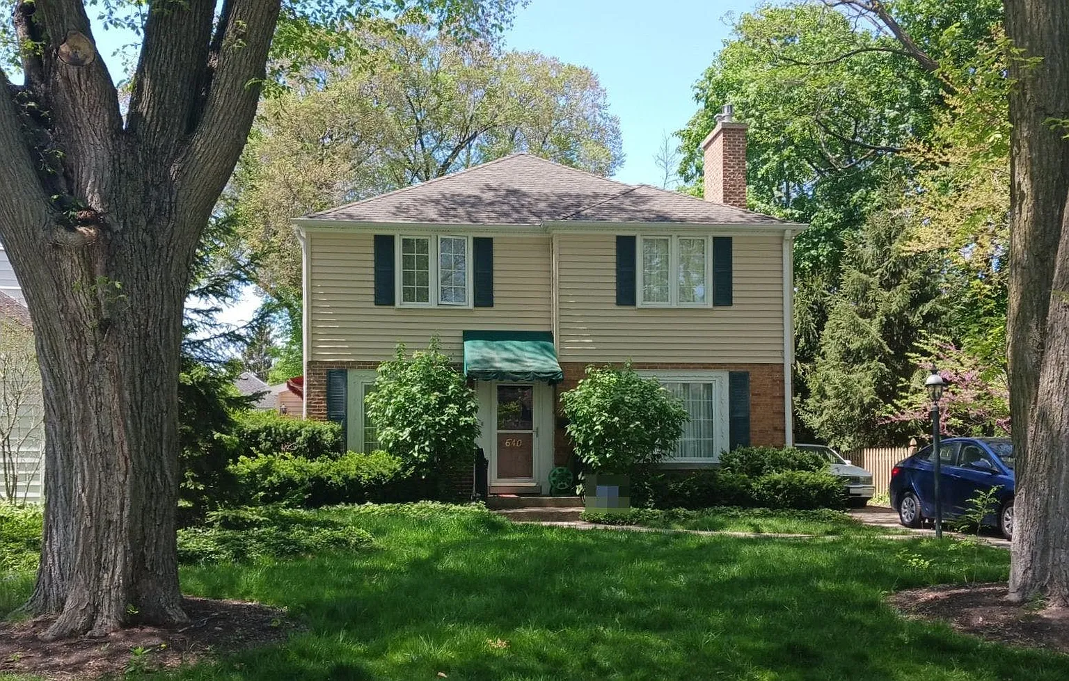 640 S Beverly Ln photo 1