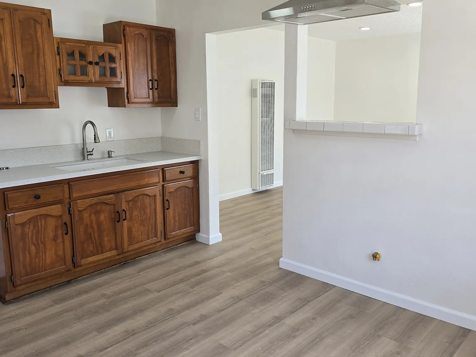 2 bed, 700 sqft, $2,500 — Photo 4