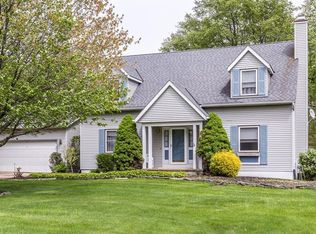 5551 Grace Dr, Mentor, OH 44060