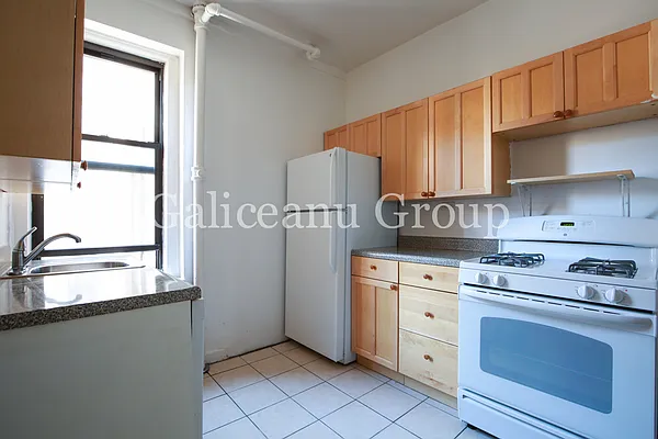 Rented by Lexington Real Estate Group | media 20