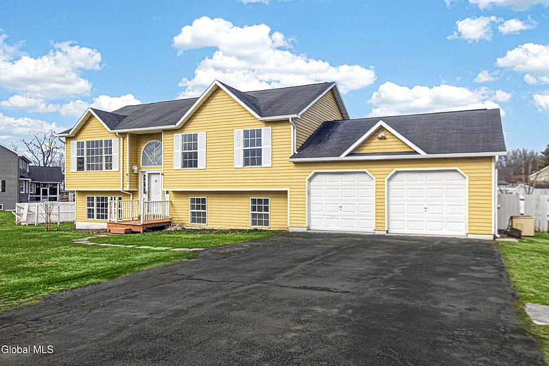 2nd image of 343 Hickory Lane