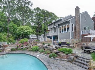 5 Middlebrook Pond Rd, Redding, CT 06896