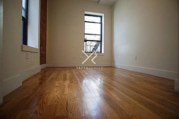 Rented by Yaffa Realty LLC | media 2