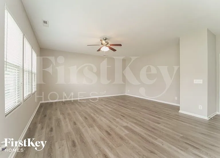 11628 Lusterleaf Holly Rd — Photo 5