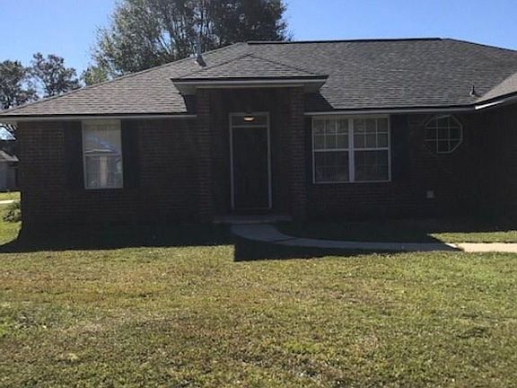 4th image of 1701 Cedrus Ln