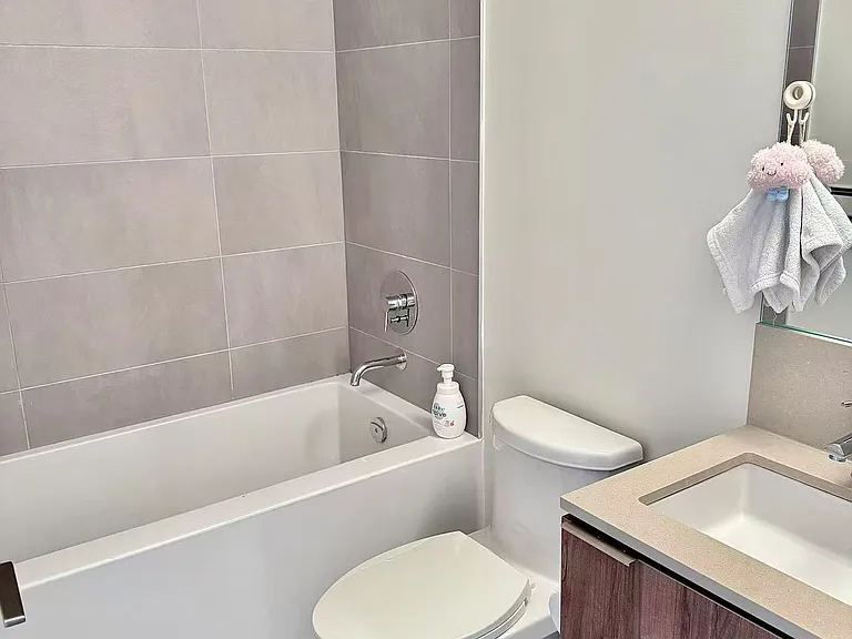 7890 Jane St #2302 — Photo 23