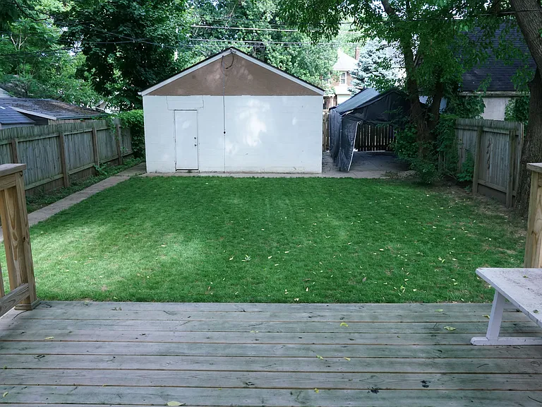 988 Linwood Ave — Photo 24