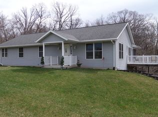 1-150 Perry Ct, Lanark, IL 61046