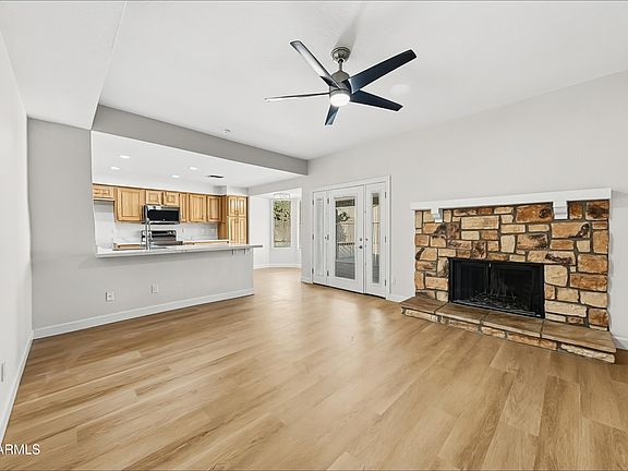 5th image of 1035 N SETON --