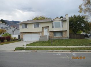 948 E Dry Gulch Rd, Sandy, UT 84094