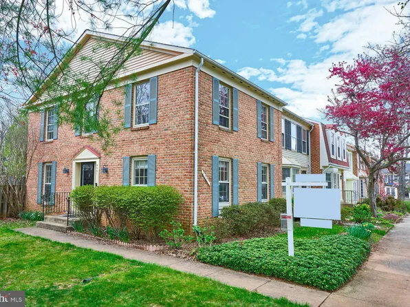 6551 Sand Wedge Ct, Alexandria, VA 22312