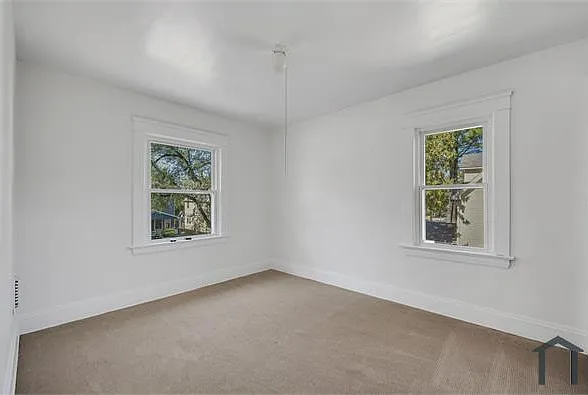 3313 E 121st St — Photo 13