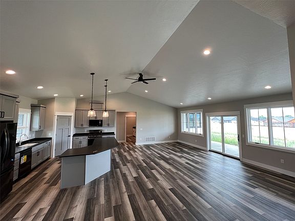 4th image of 5312 High Meadow Dr